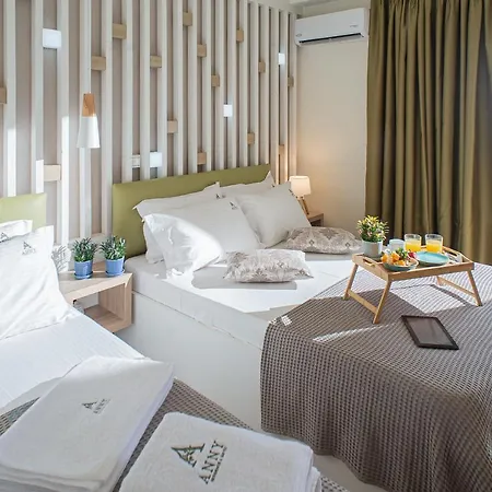 Anny Residences & 4*