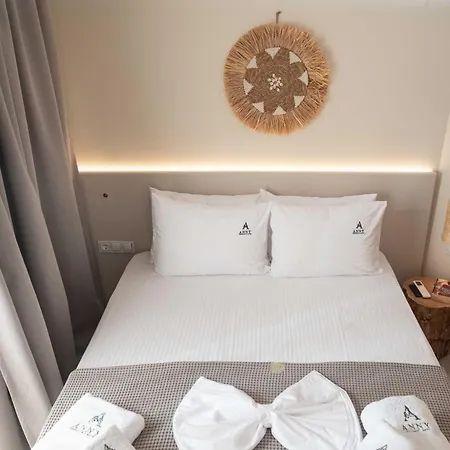 Anny Residences & 4*