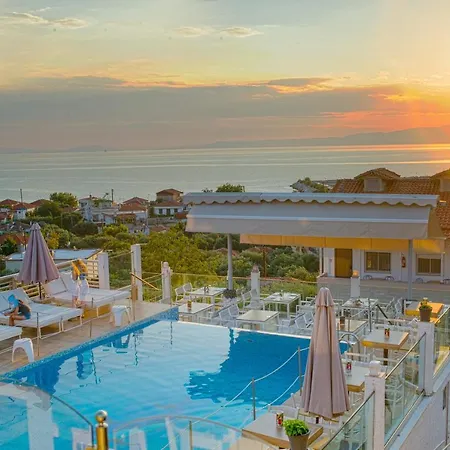 Anny Residences & 4*