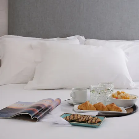 Апартхотел Anny Residences & 4*